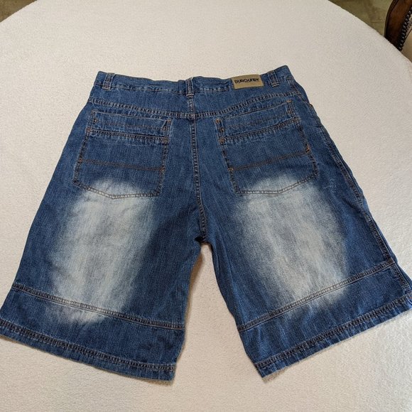 Burgundy Brand Bleached Denim Shorts w/Zippered Pockets - size 42 Waist* - Picture 2 of 7